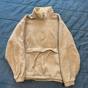 Pull over with kangaroo pouch